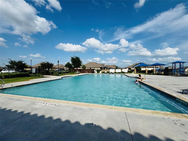 Building Photo - 18120 Leccion Dr