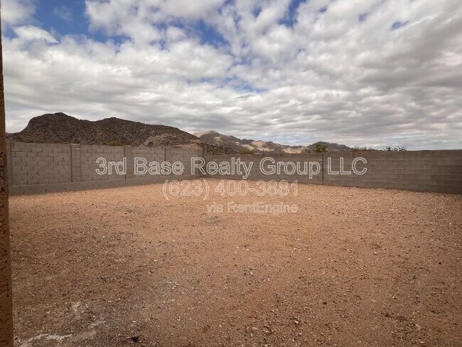Building Photo - 20106 W Palo Verde Dr