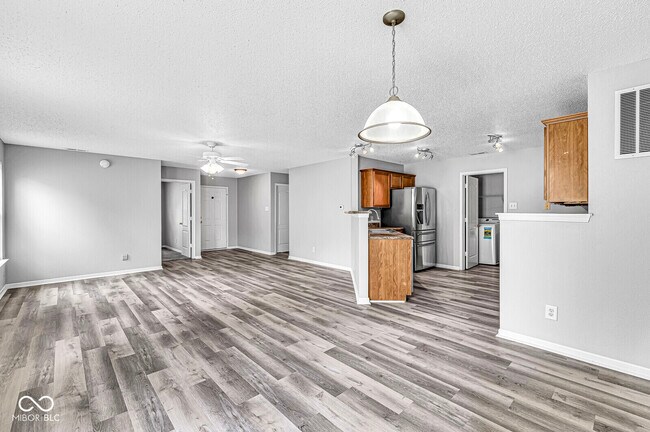 Building Photo - 12254 Maize Dr