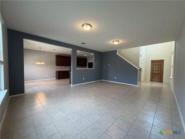 Building Photo - 323 Mistflower