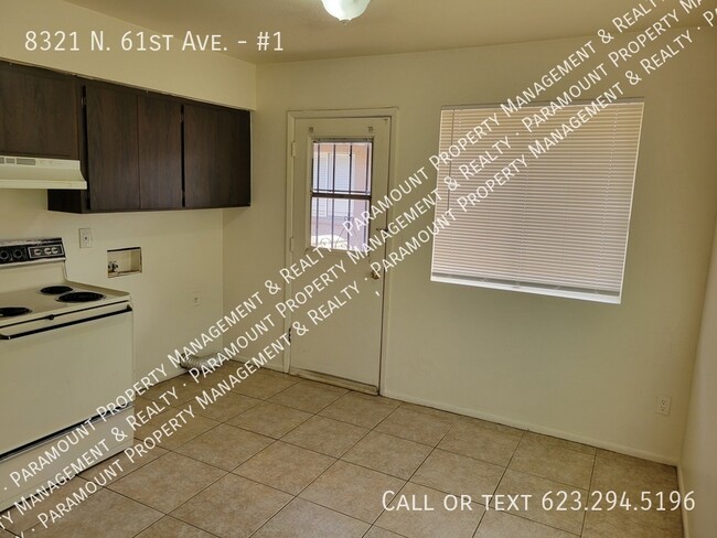 Building Photo - **Move in Special!** 2 Bed/1 Bath ready fo...