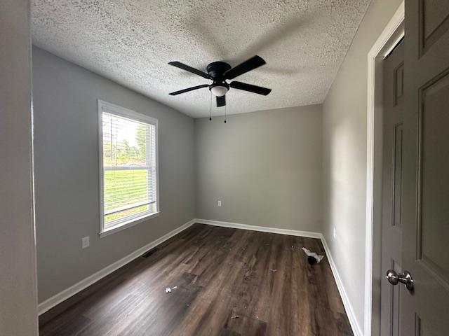 Building Photo - 631 Silkwood Ln