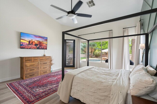 Building Photo - 5404 E Lonesome Trail