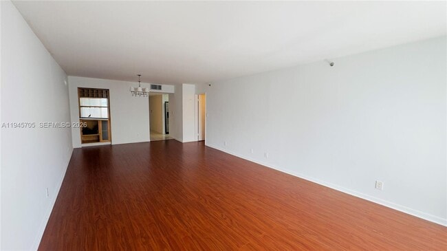 Building Photo - 1717 N Bayshore Dr