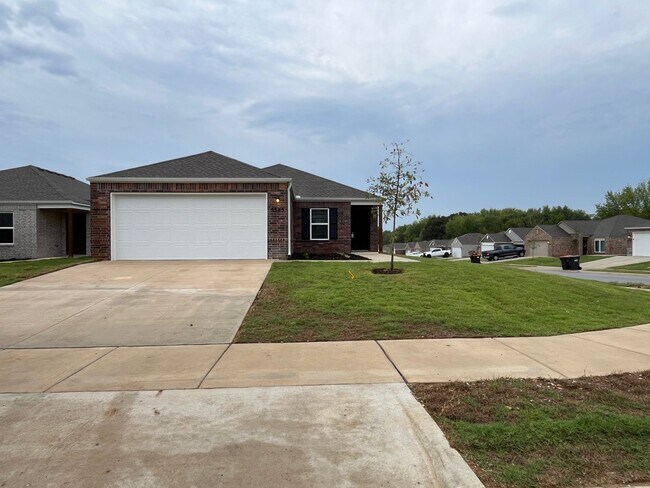 Building Photo - NOW PRELEASING!  NEW Four Bedroom | Two Bath Home in Cottages at Clear Creek