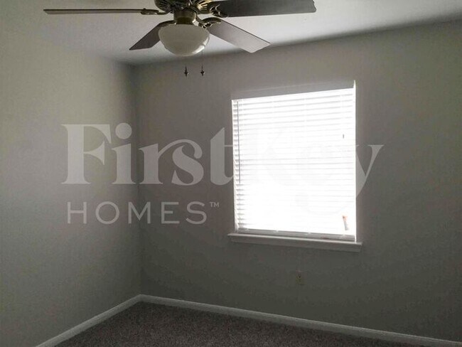 Building Photo - 4702 Hickory Downs Dr