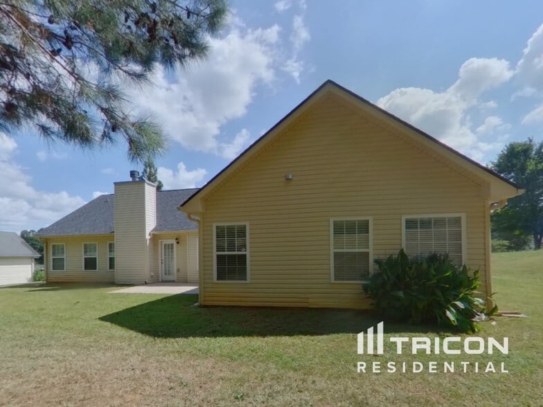 Building Photo - 210 Shenandoah Dr