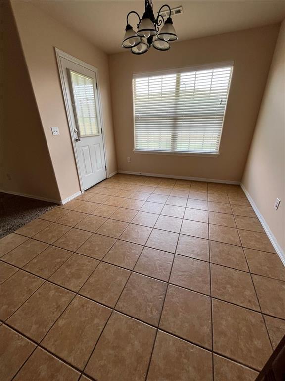 Building Photo - 201 Willow Dr