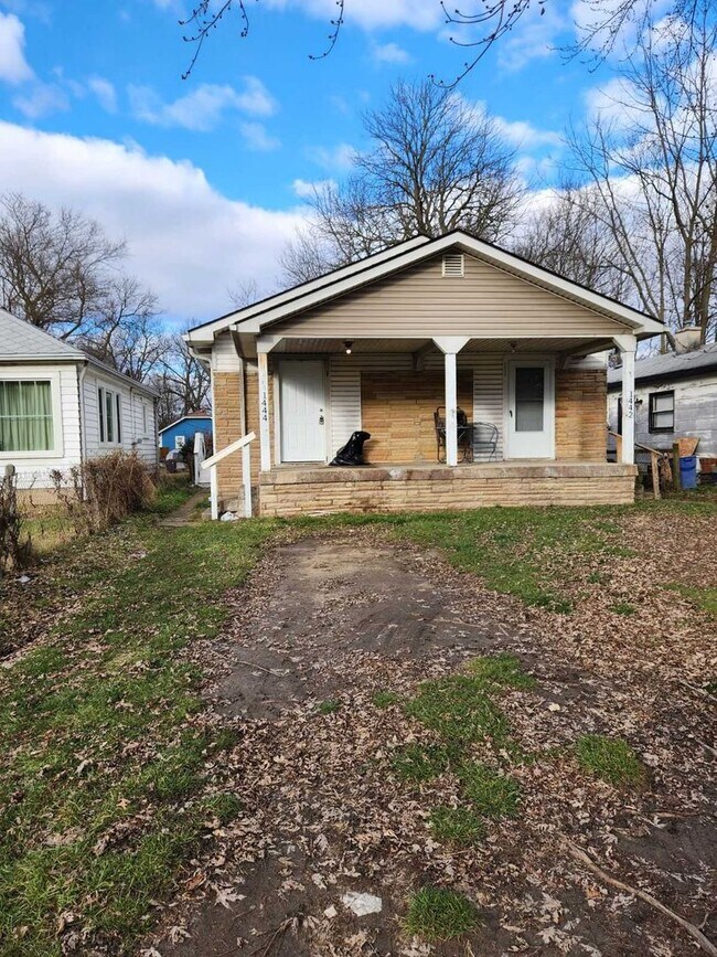 Primary Photo - 1442 W Congress Ave