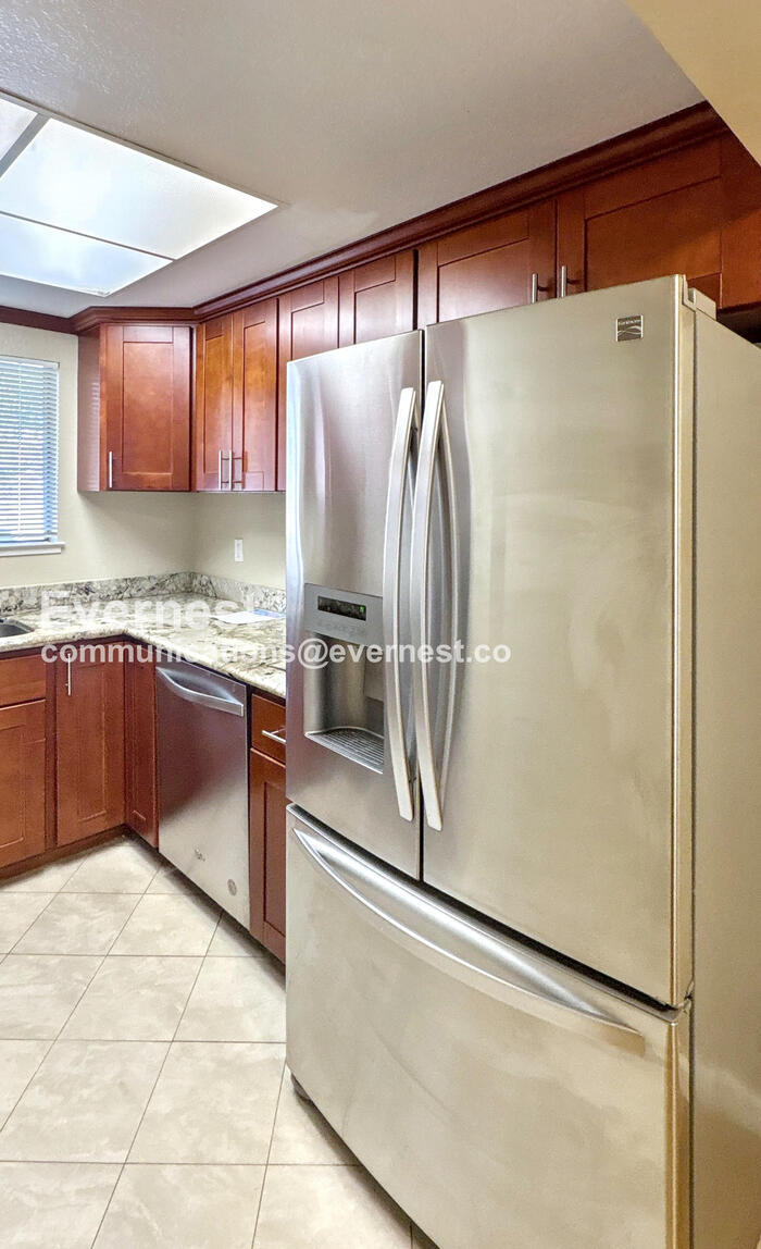 Building Photo - 3164 Kimber Ct