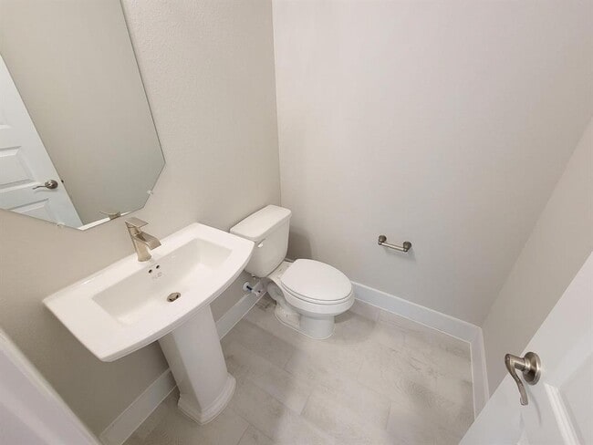 Building Photo - 23622 Iris Field Ct