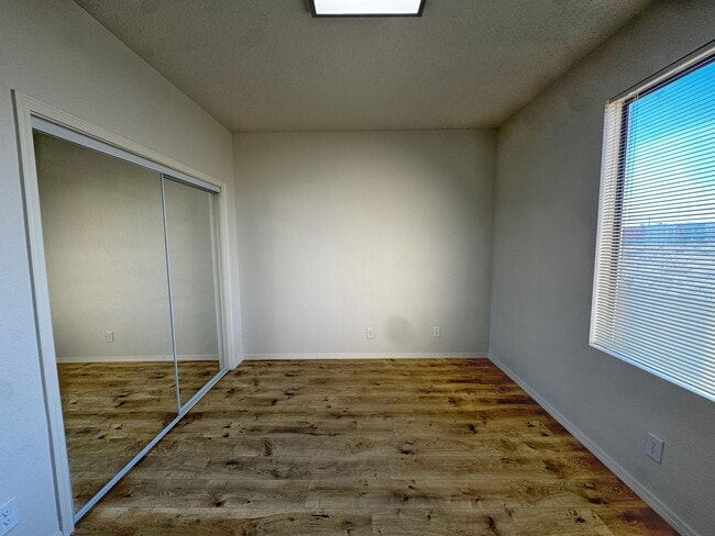 Building Photo - 1109 Meadowlark Way SE