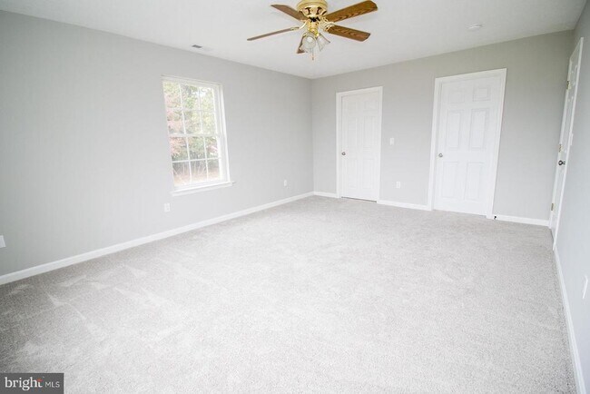 Building Photo - 45132 Hewitt Rd