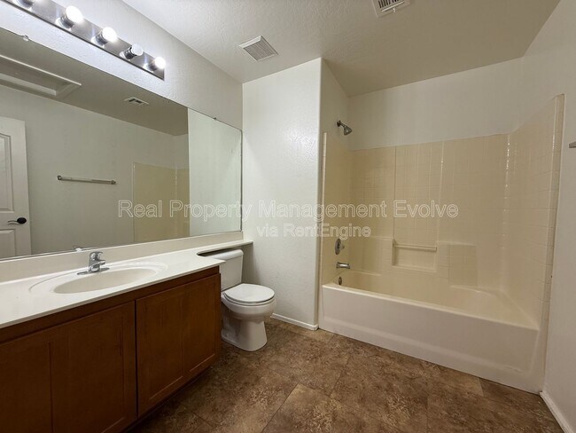 Building Photo - 8014 W Pima St