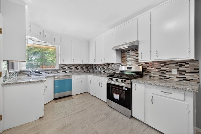 Building Photo - 4022 Osby Dr
