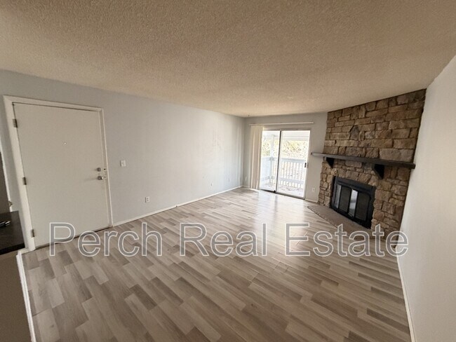 Building Photo - 14424 E Colorado Dr