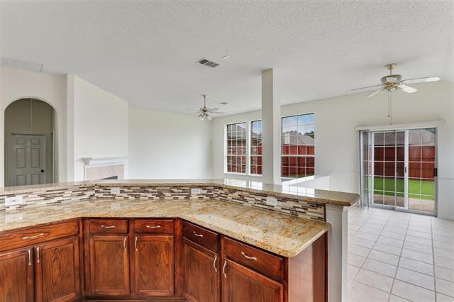 Building Photo - 9914 Goldenrod Dr