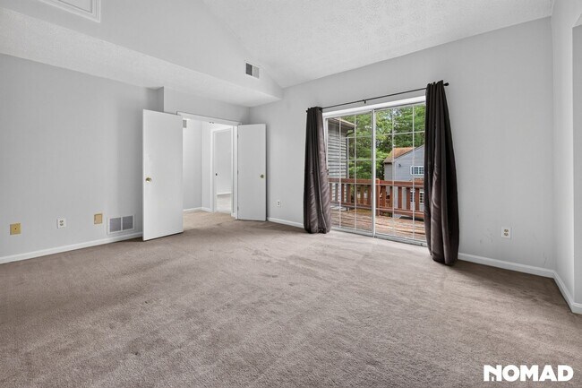 Building Photo - Spacious 3BR Condo in Ashland