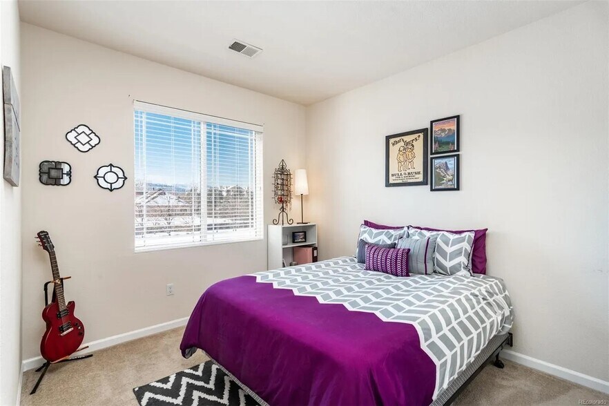 Building Photo - 8412 S Holland Ct