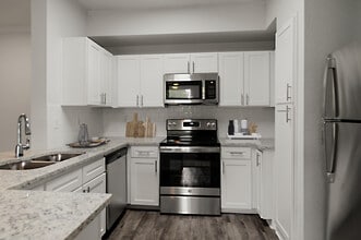 Building Photo - z-032026-Cortland River Place