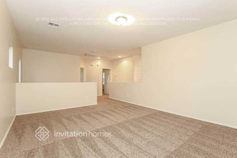 Building Photo - 17661 W Lundberg St