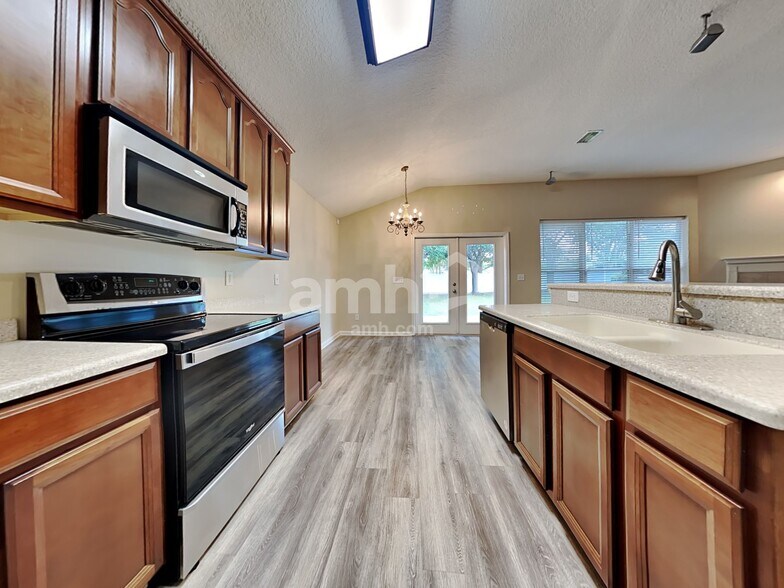 Building Photo - 947 Silver Spring Ct
