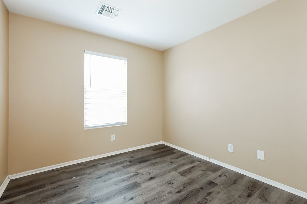 Building Photo - 40549 N Brumana St