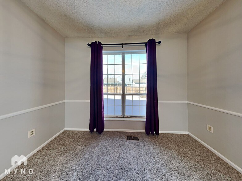Building Photo - 12129 W Tanforan Ave