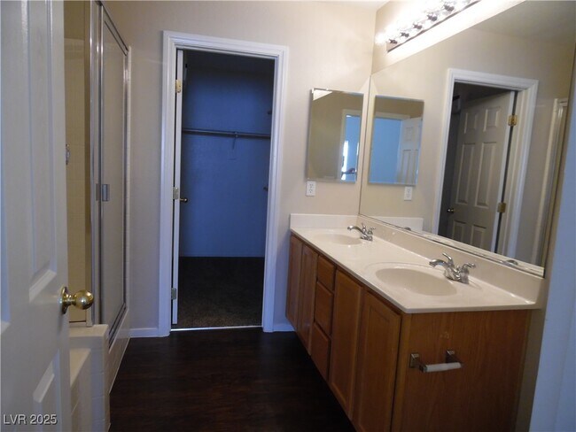 Building Photo - 6371 Thunder Gulch Ave