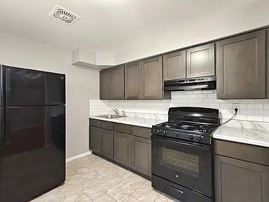 Building Photo - 8410 Bustleton Ave
