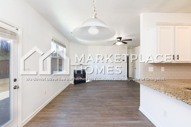 Building Photo - 4606 Southwind Rd