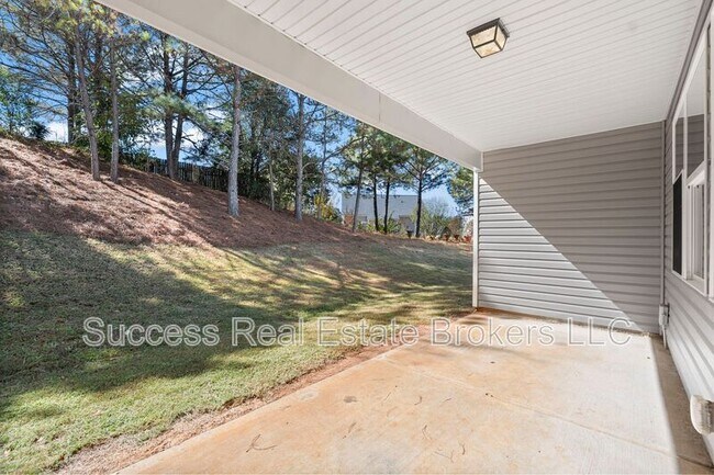 Building Photo - 87 Possum Creek Ln