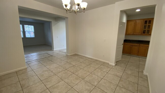 Building Photo - Mountain House Home Spacious 4 Bedroom, 3.5 Bath Home with Bonus Loft