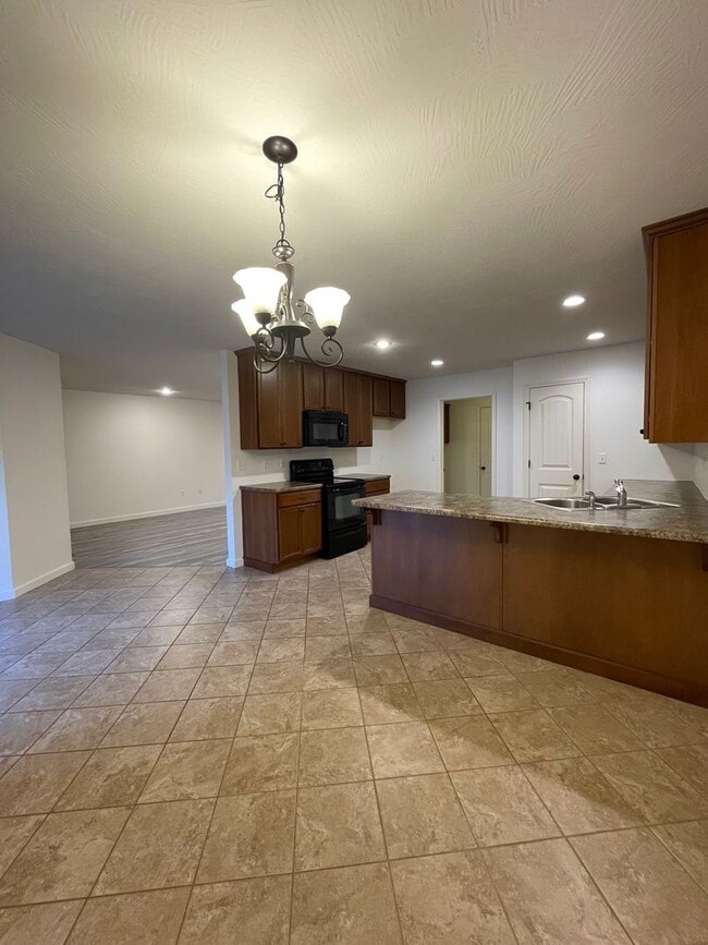 Building Photo - Kirkwood