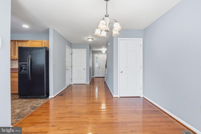 Building Photo - 1046 Balley Dr