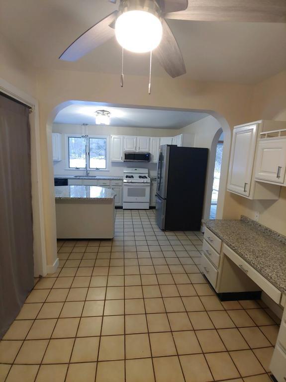 Building Photo - 22 Sunnybrook Dr