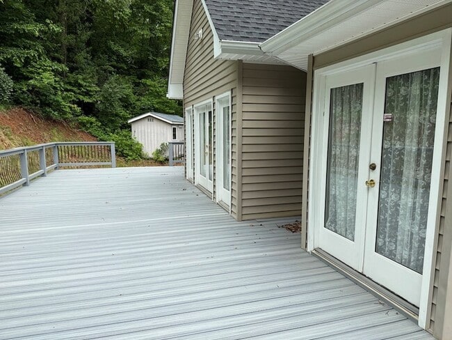 Building Photo - 17 Hailey Brooke Ln