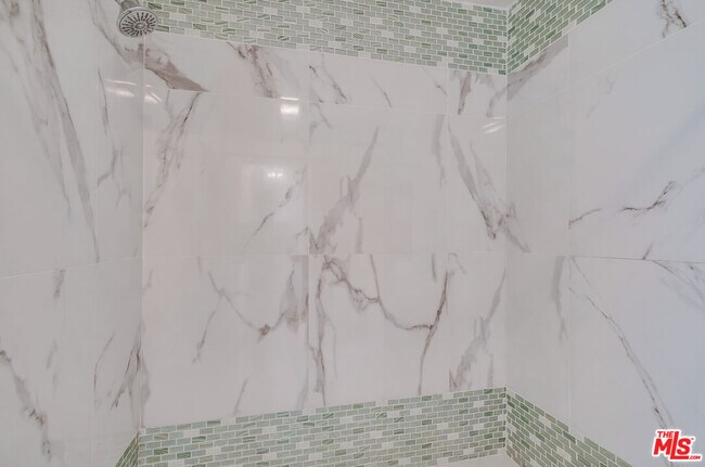 Building Photo - 2308 Schader Dr