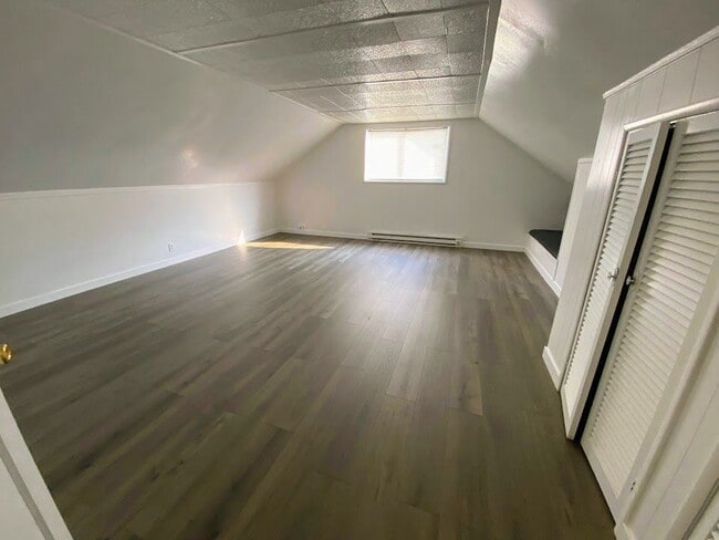 Building Photo - 3761 Willamette St