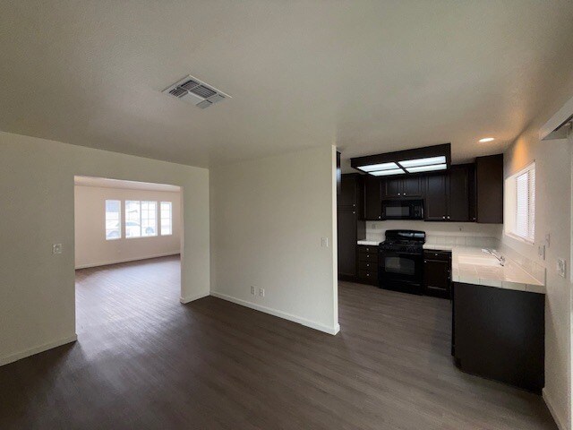 Building Photo - 474 Old Palms Dr