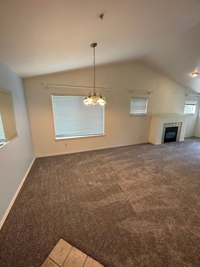 Building Photo - 2175 Hammond Ave