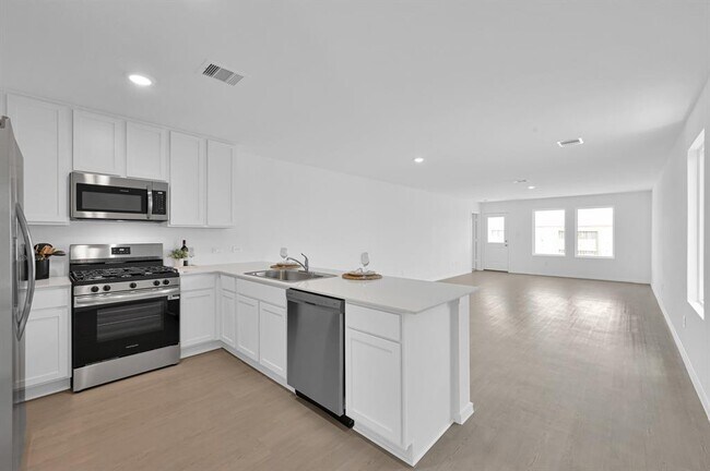 Building Photo - 31346 Black Cherry St