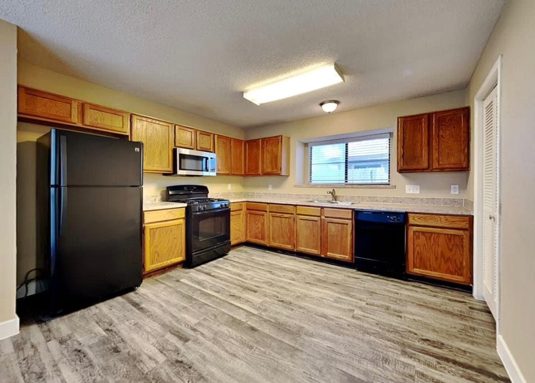 Building Photo - 7301 Seascape Dr
