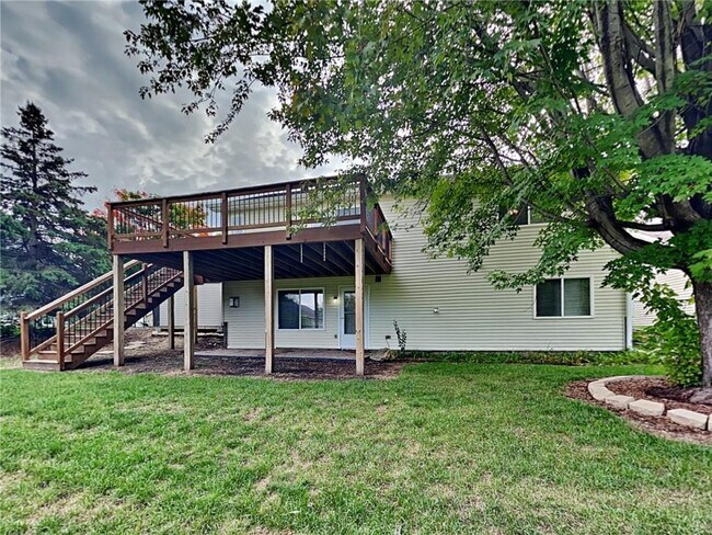 Building Photo - 18786 Embers Ave