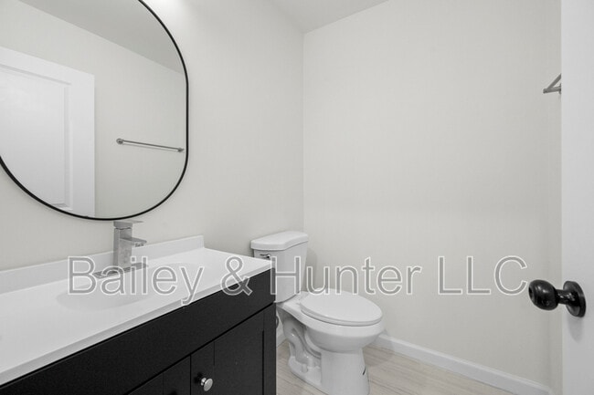 Building Photo - 1721 Hortense Pl NW