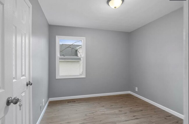 Building Photo - 622 Nancy Plz