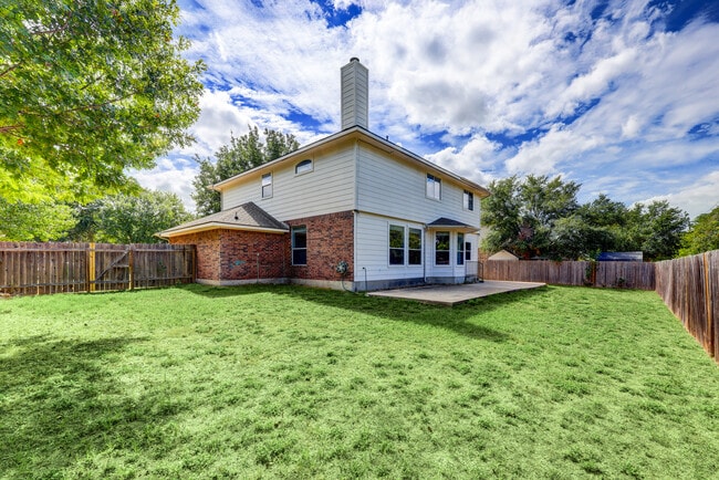 Building Photo - 804 Windsor Hill Dr