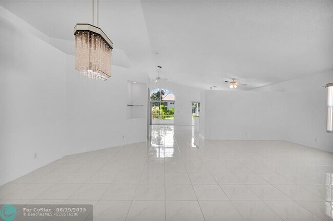 Building Photo - 9631 Orchid Grove Trail