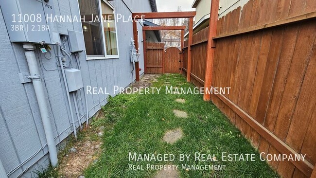 Building Photo - 11008 Hannah Jane Pl