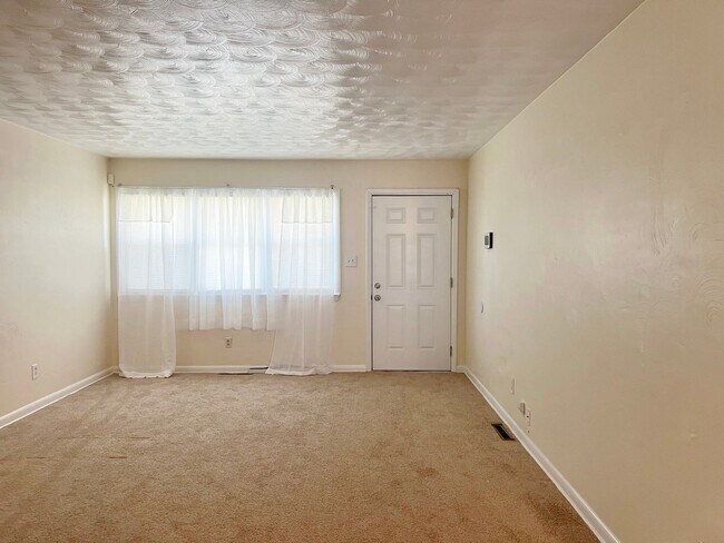 Building Photo - 718 Powhatan Pkwy